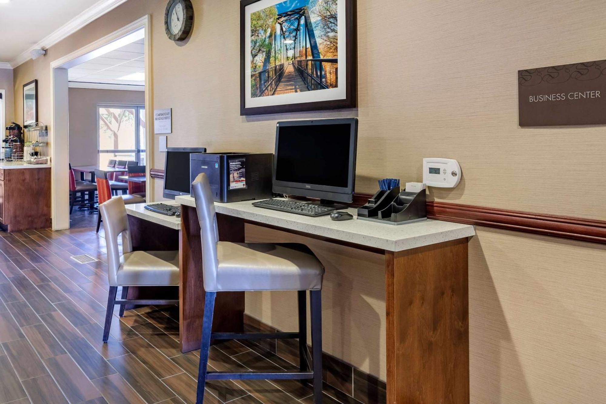 Comfort Suites Near Six Flags Magic Mountain Stevenson Ranch Exterior photo
